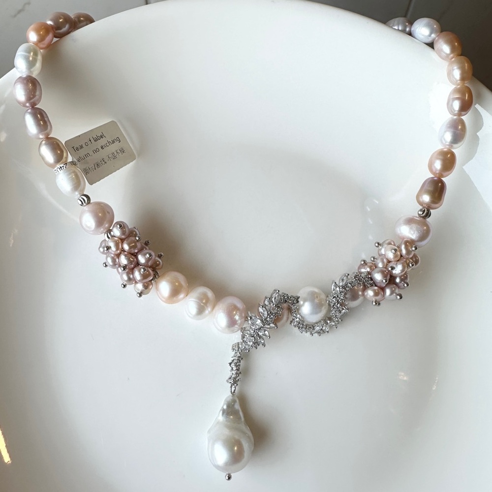 Elegant Genuine Freshwater Pearl Necklace with floral clusters Pink white -F8